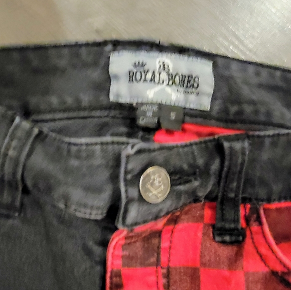 ❌SOLD❌ Royal bones pants - Picture 3 of 5
